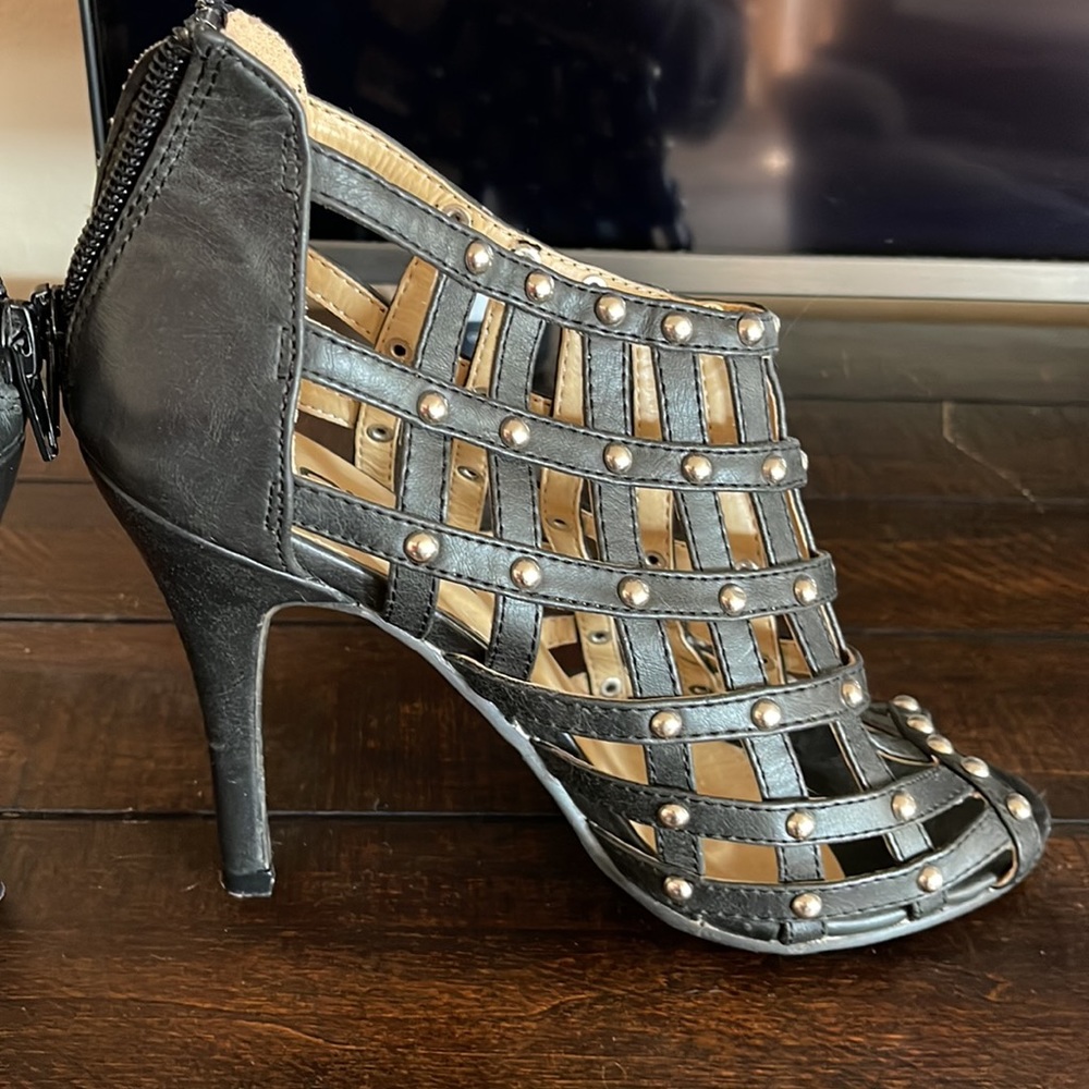 Pulse Shoes - Picture 8 of 8